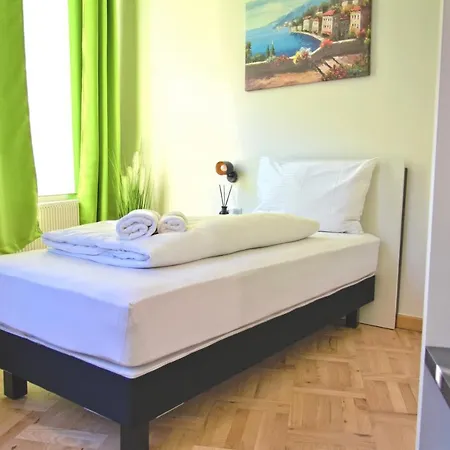 Bestprice Hauptbahnhof Hotel 2*