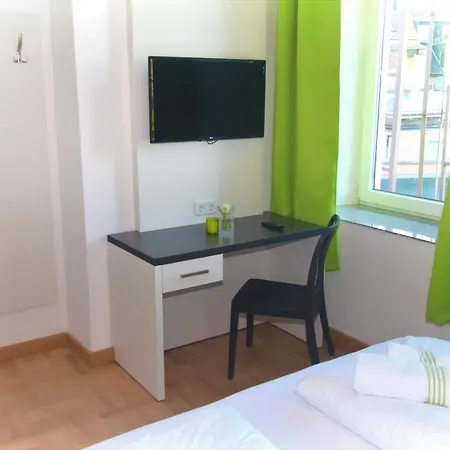 Bestprice Hauptbahnhof Hotel Aachen